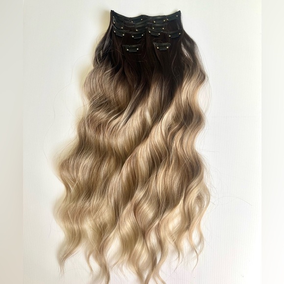 22 Inch  dark roots blonde balayage Clip in Hair Extensions in  water Wa… - Picture 1 of 5